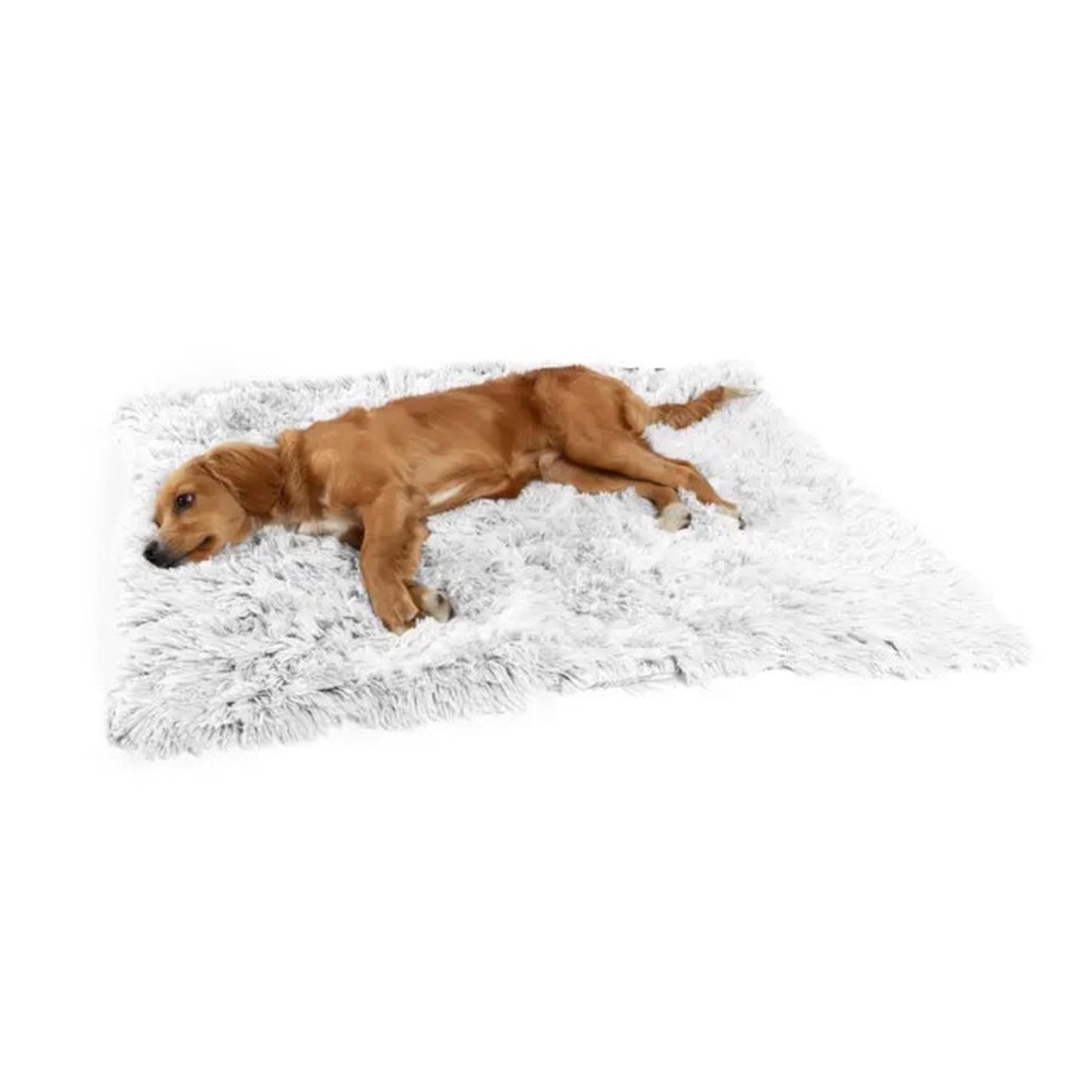 BEST FRIENDS BY SHERI BLANKET SHAG FROST 30X40